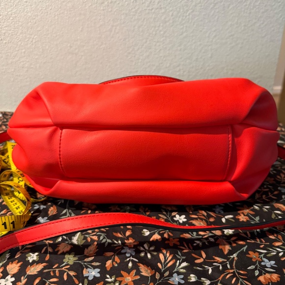 Vera Wang Neon Orange Satchel Crossbody Handbag Wallet Set NWOT - Picture 7 of 10